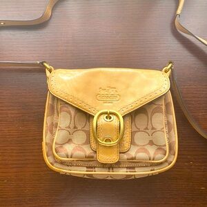 Vintage Coach Bleeker Tan and Brown Crossbody Bag